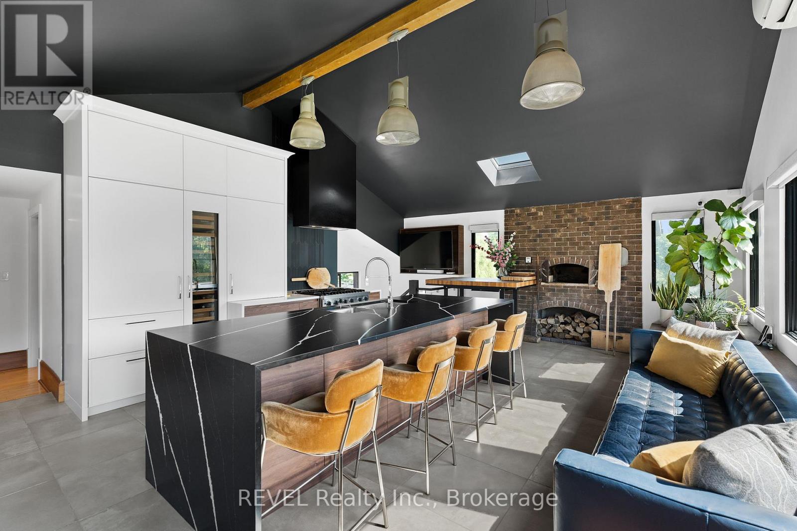 3543 KING STREET - 27