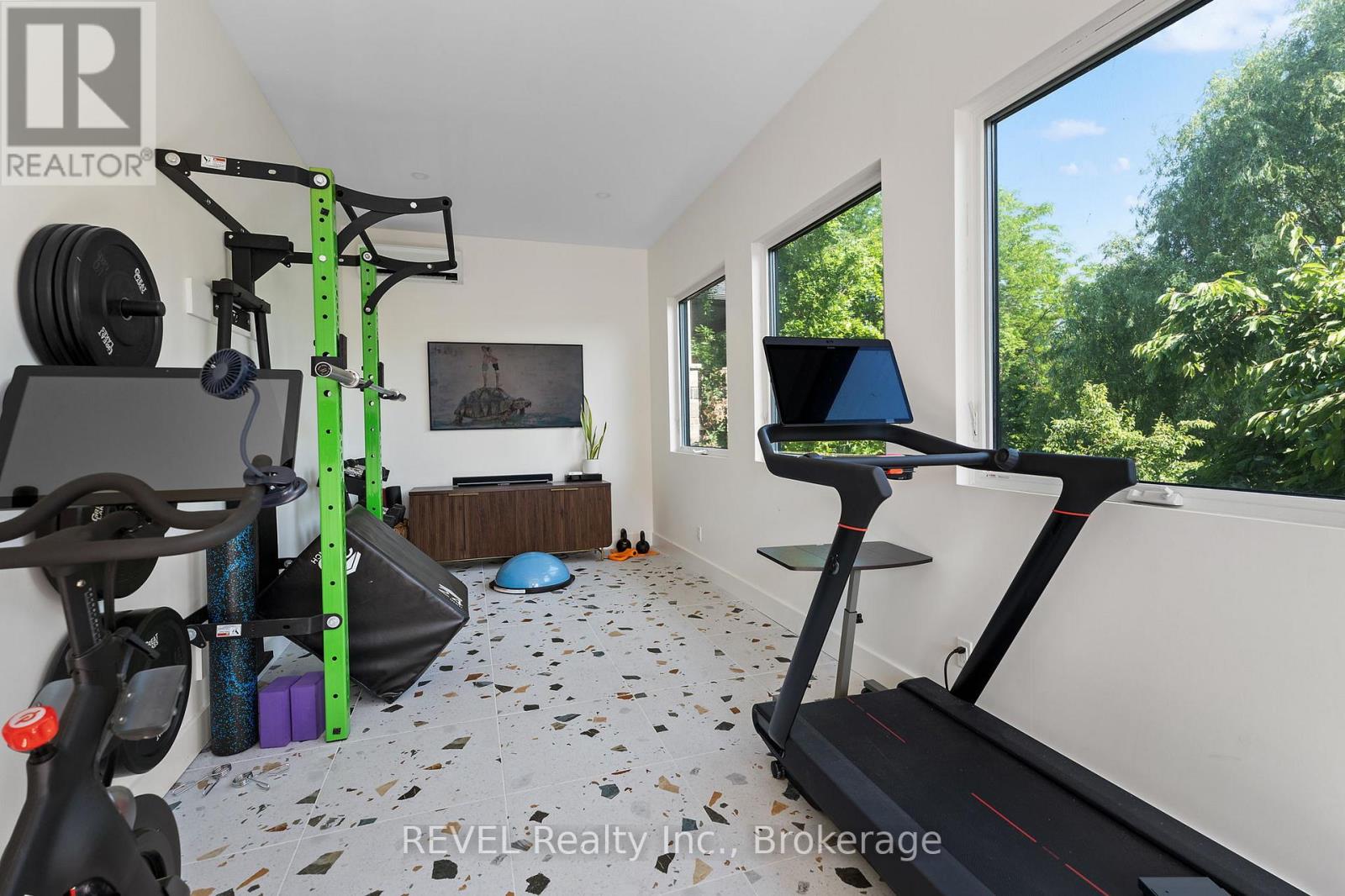3543 KING STREET - 35