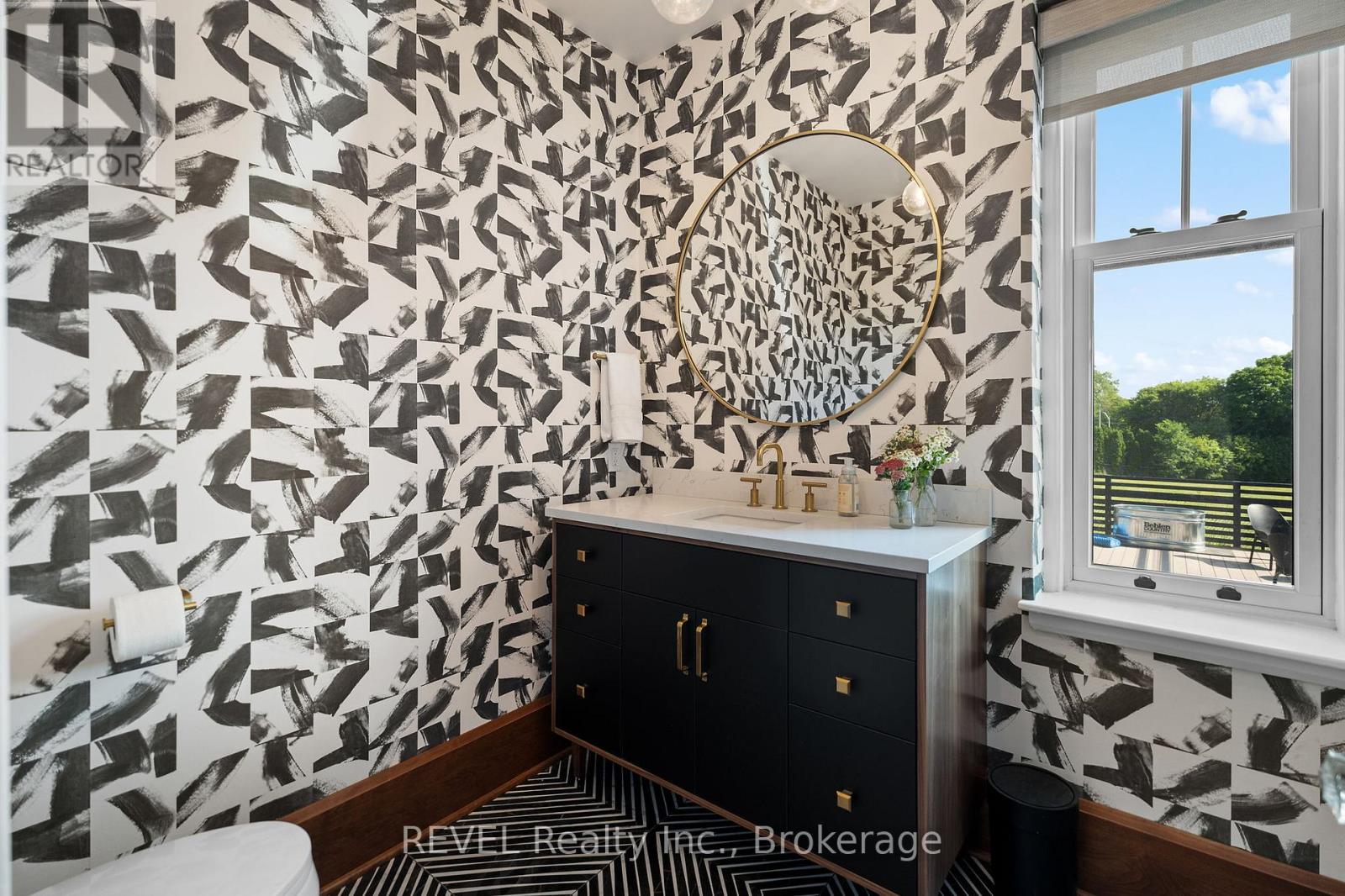 3543 KING STREET - 9