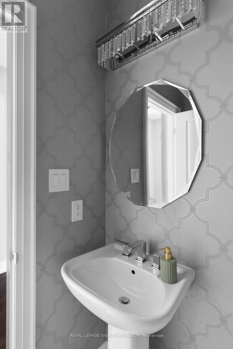 3 Doctor Archer photo 4