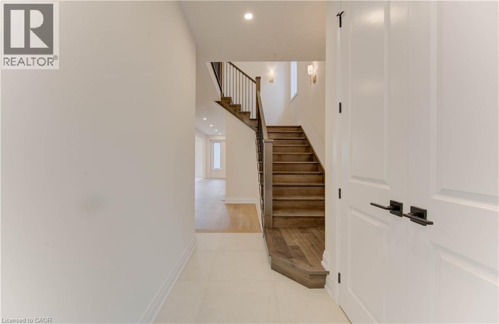 54 JACOB DETWEILLER Drive - Photo 3 of 45, Kitchener, Ontario