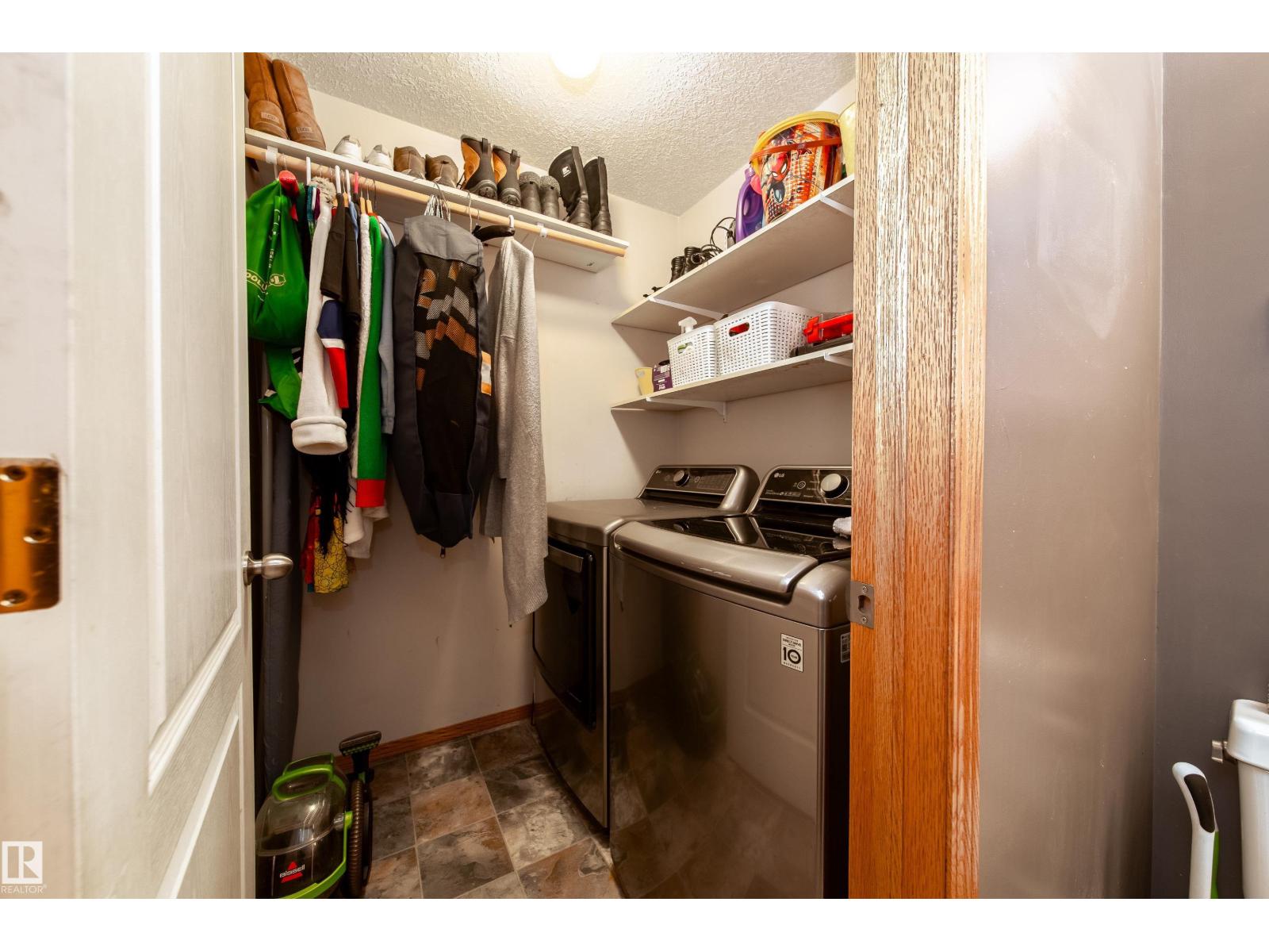 5 EMERSON PL, St. Albert