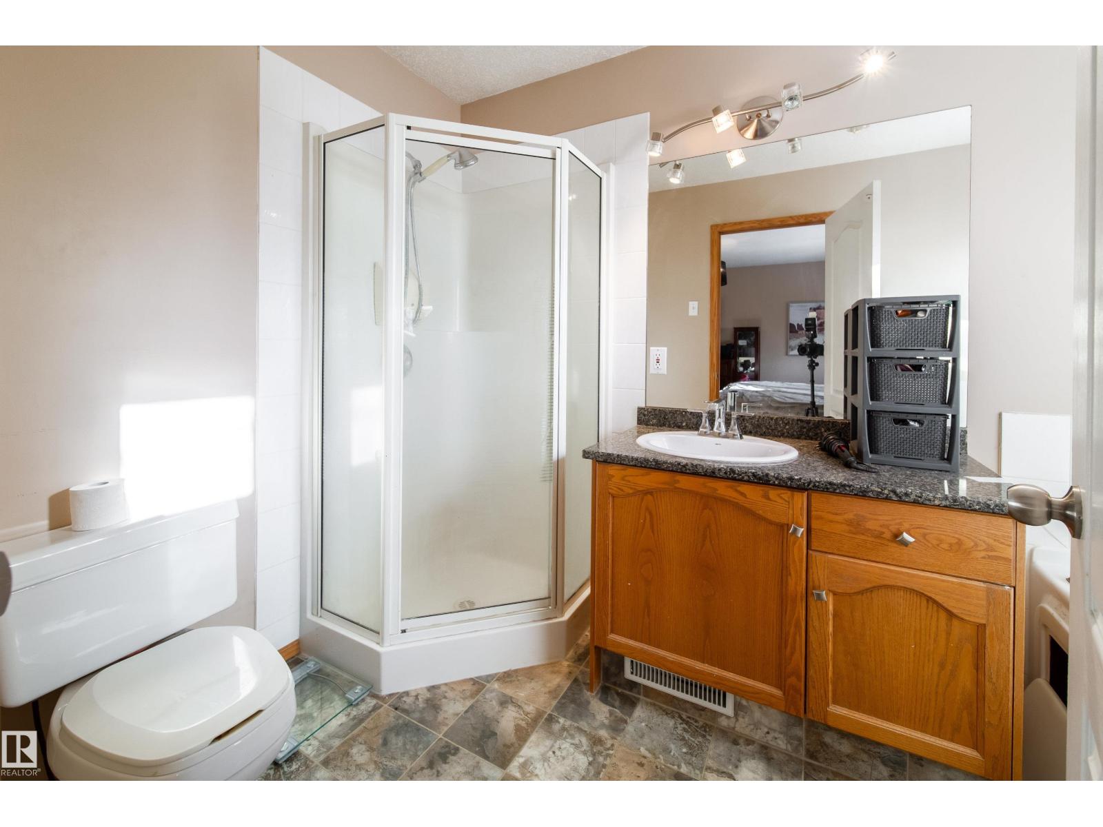 5 EMERSON PL, St. Albert