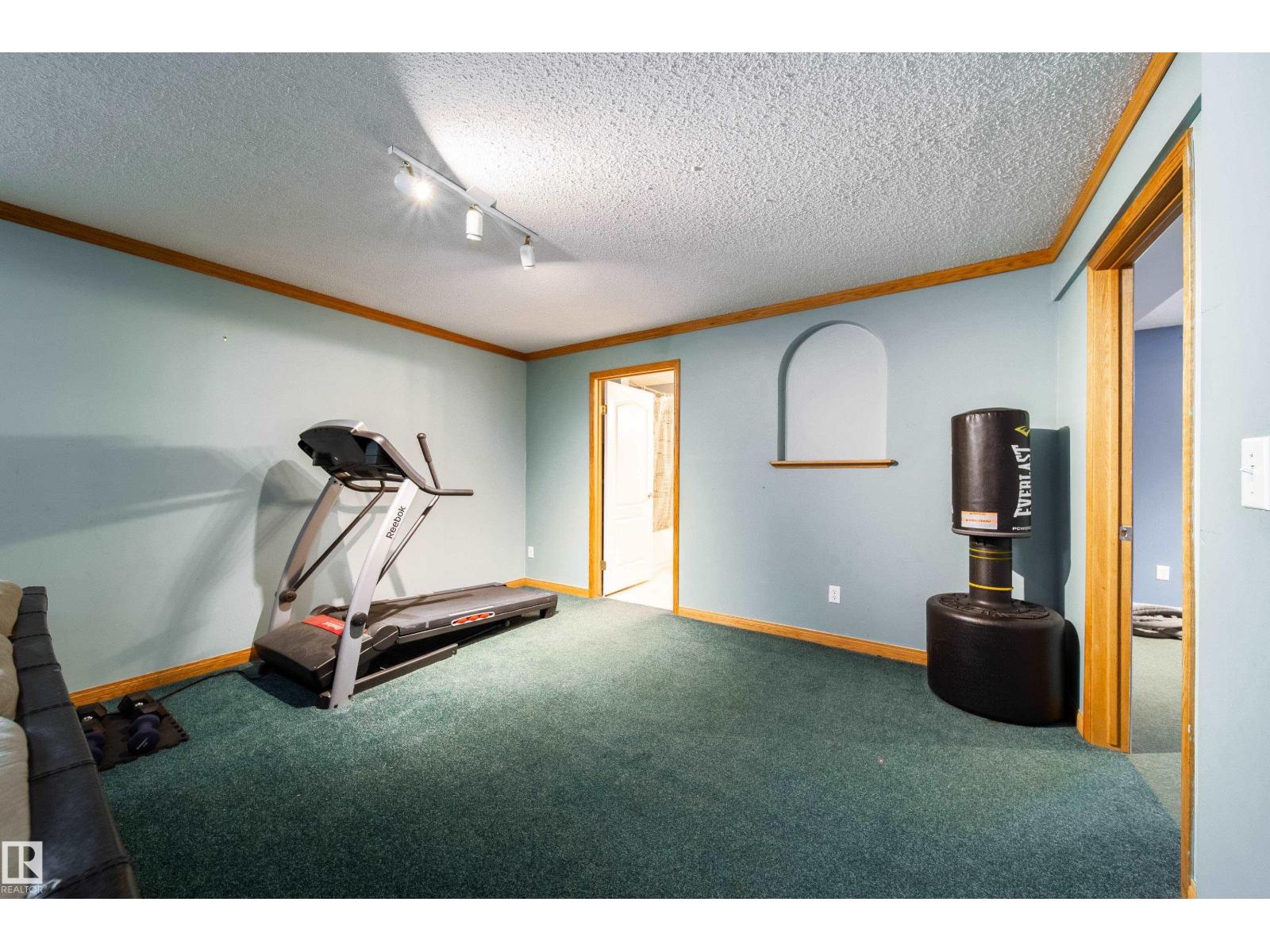 5 EMERSON PL, St. Albert