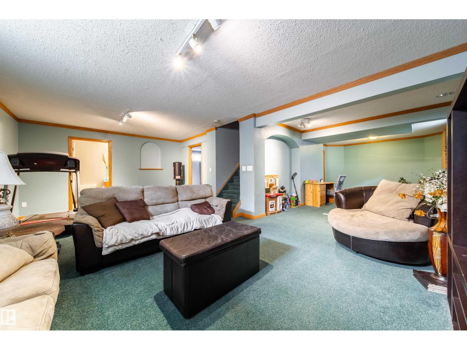 5 EMERSON PL, St. Albert