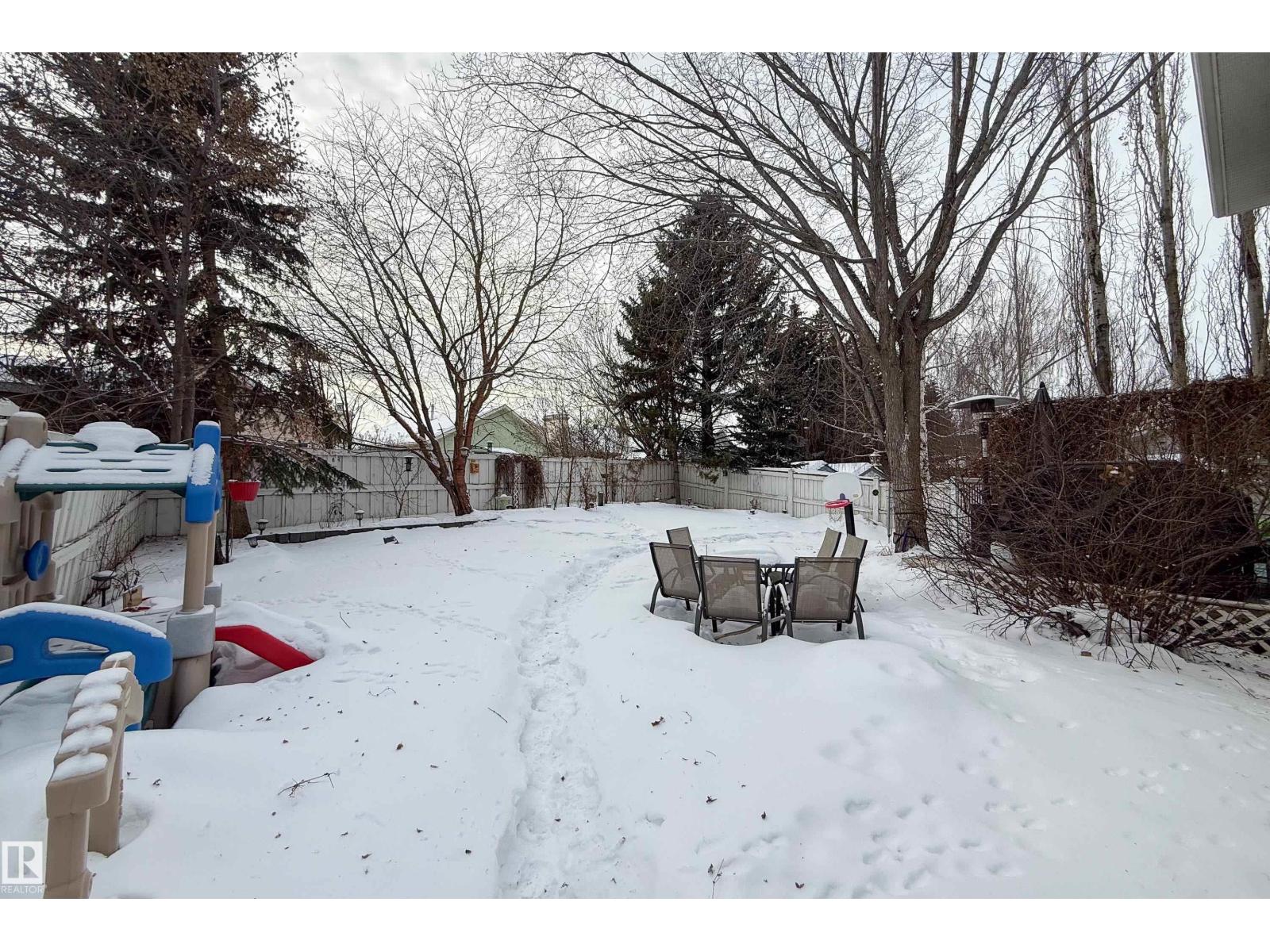 5 EMERSON PL, St. Albert