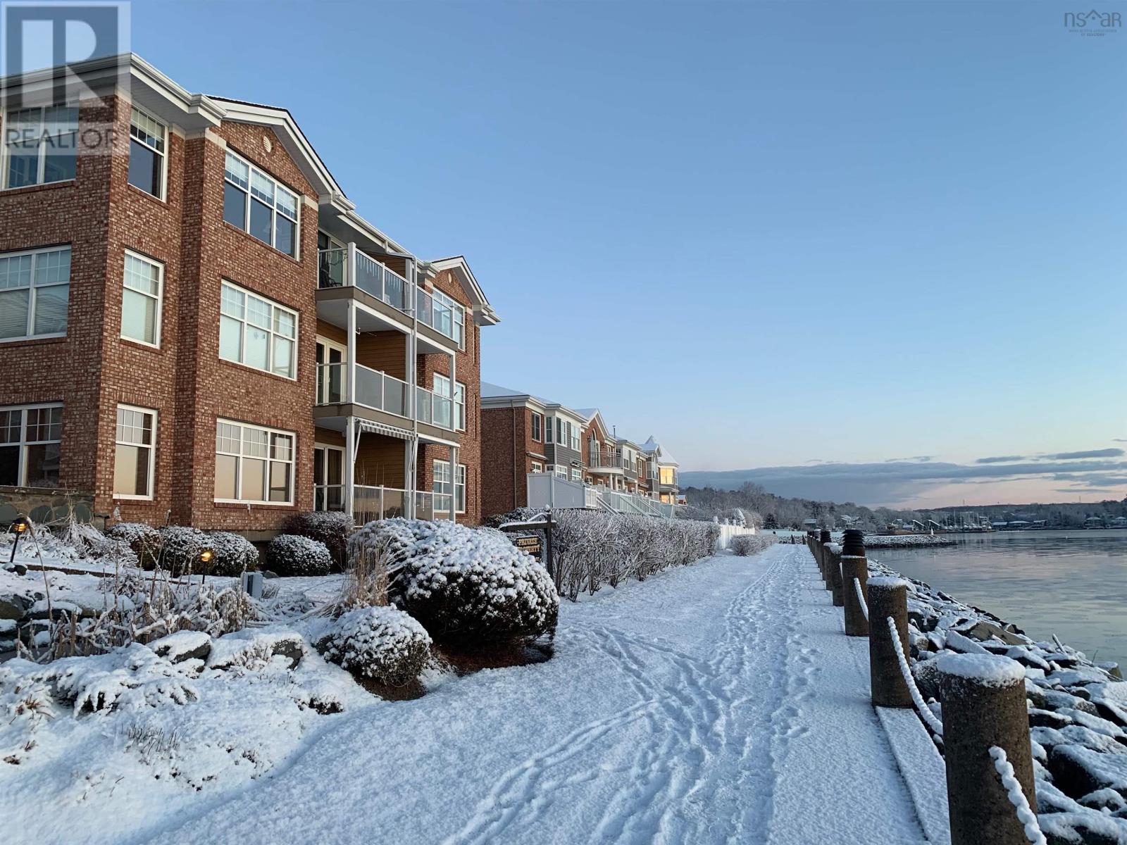 Property 41 of 46 of 302 30 Waterfront Drive