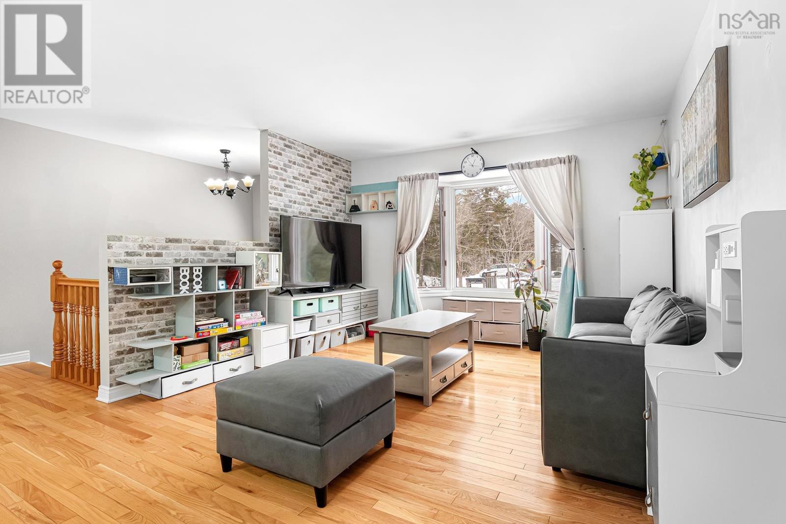 Property 3 of 39 of 45 Rockcliffe Crescent