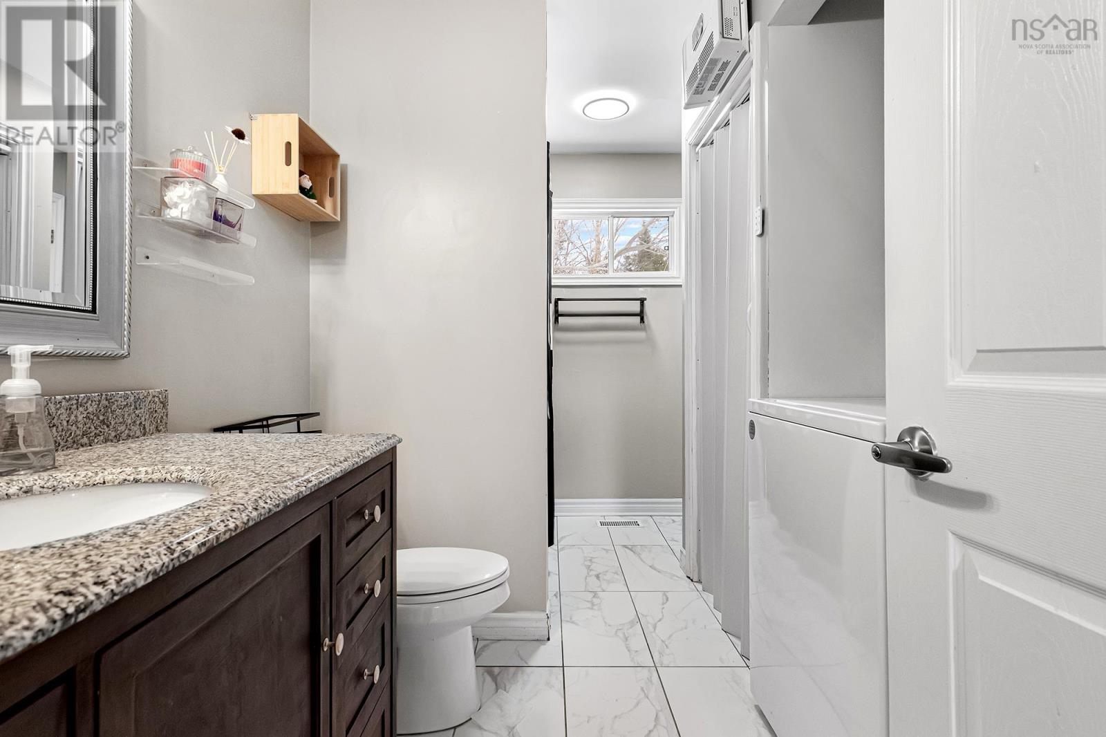 Property 15 of 39 of 45 Rockcliffe Crescent