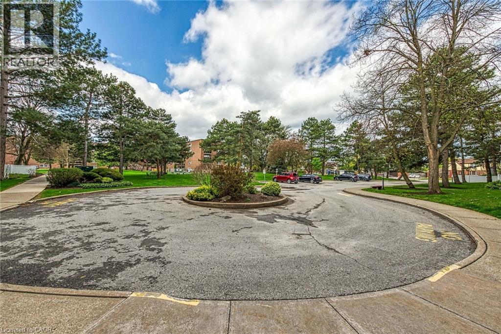 198 SCOTT Street Unit# 220, St. Catharines, Ontario, L2N5T3 — Photo 12