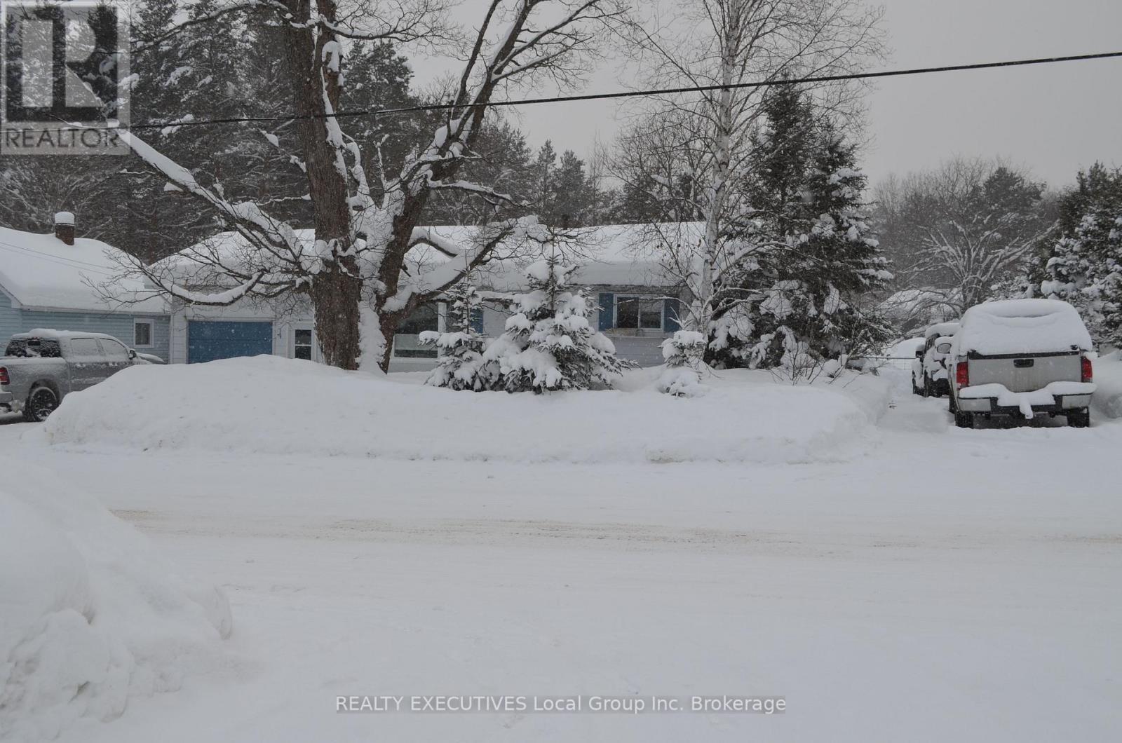 46 PAGET STREET — photo 48
