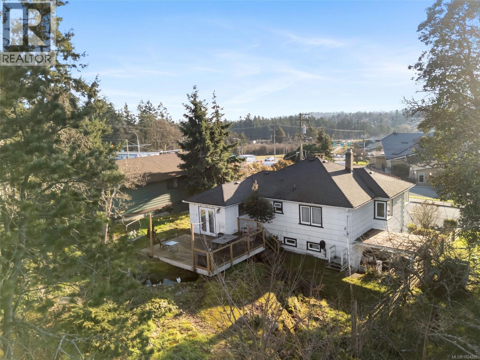  730 Burnside Road West, Saanich
