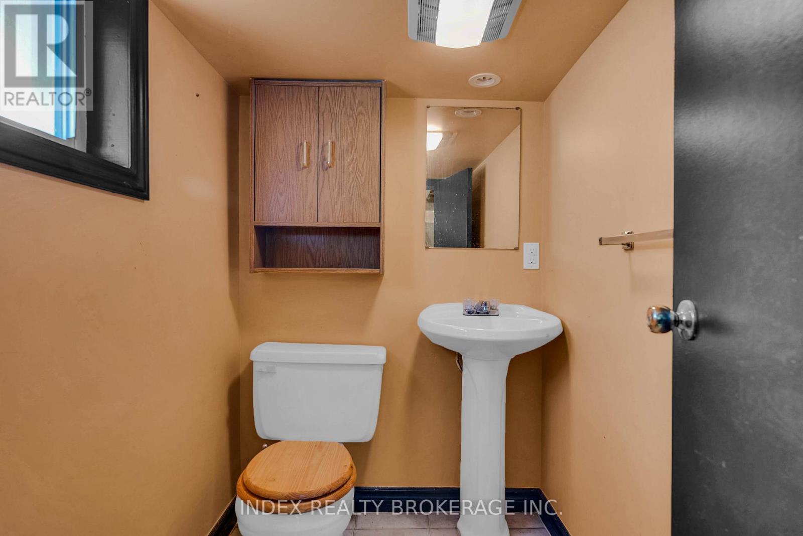 86 GIBBONS STREET - 20
