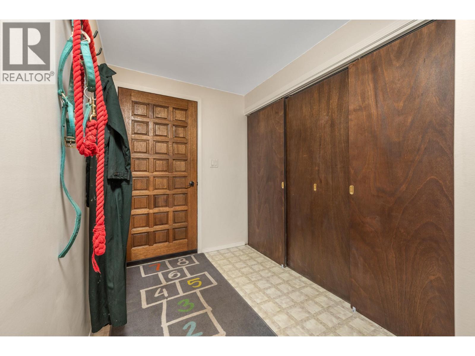 5860 Learmouth Road - 36