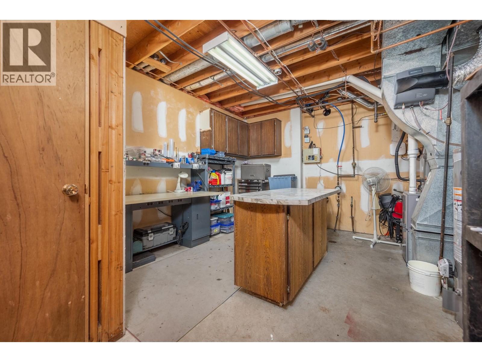 5860 Learmouth Road - 38