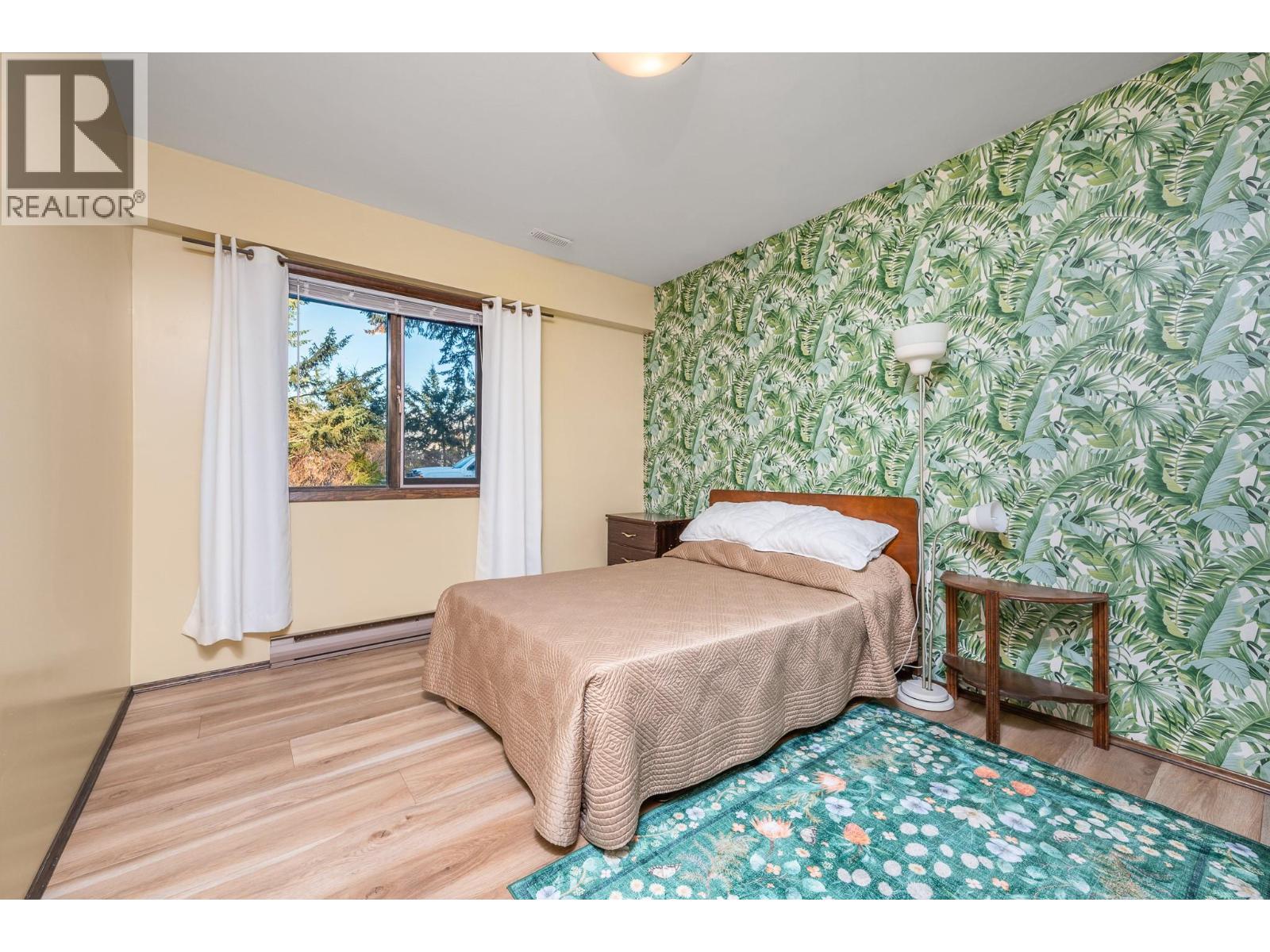 5860 Learmouth Road - 35