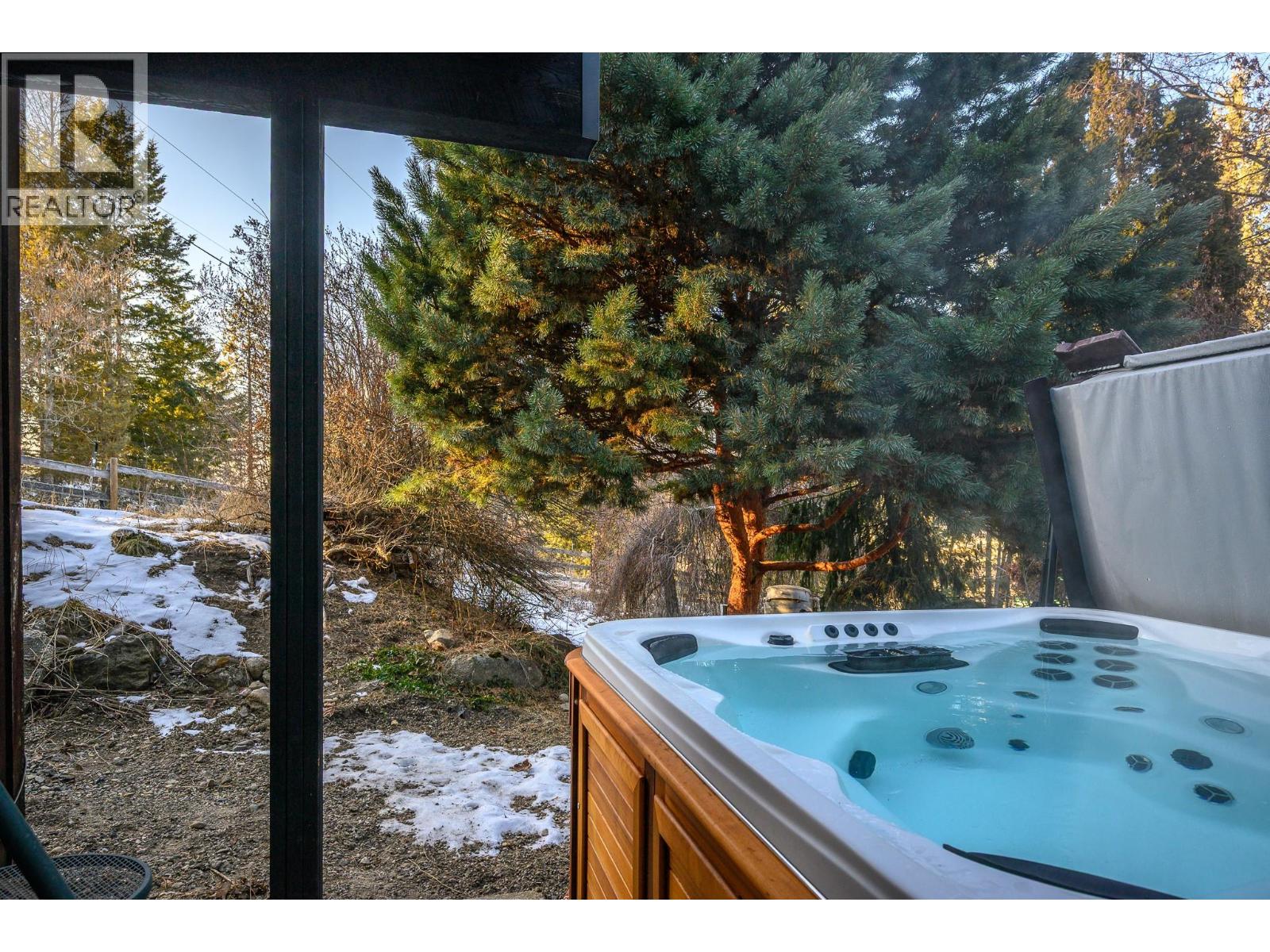 5860 Learmouth Road - 47