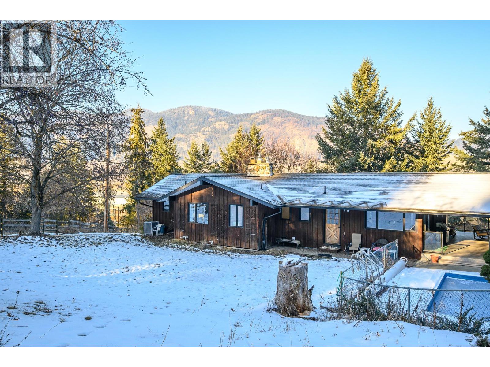 5860 Learmouth Road - 53