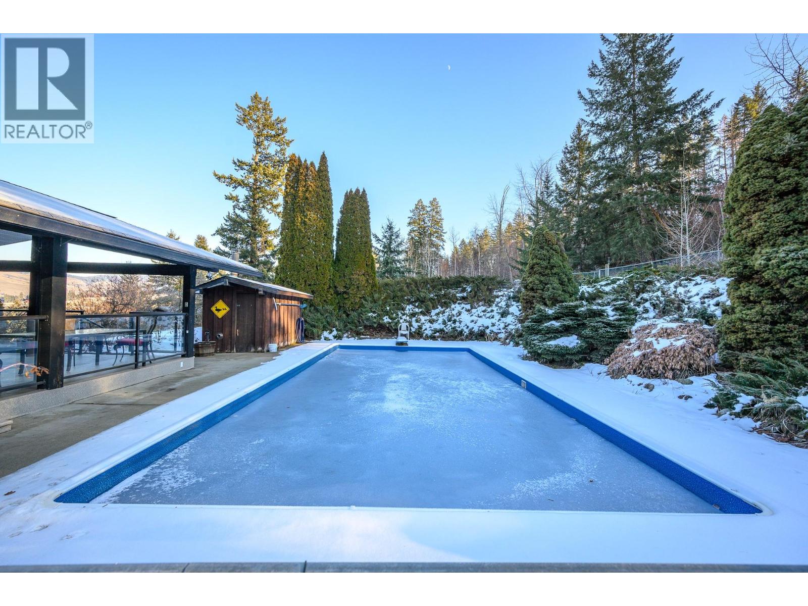 5860 Learmouth Road - 54