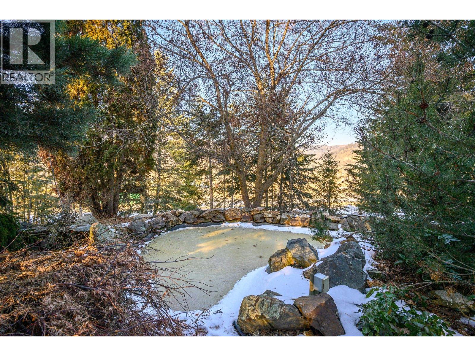 5860 Learmouth Road - 48