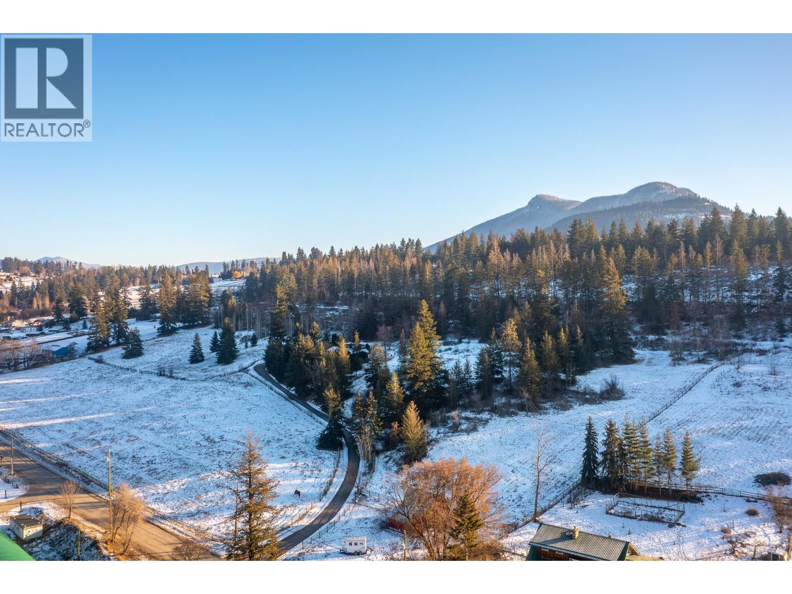 5860 Learmouth Road - 64