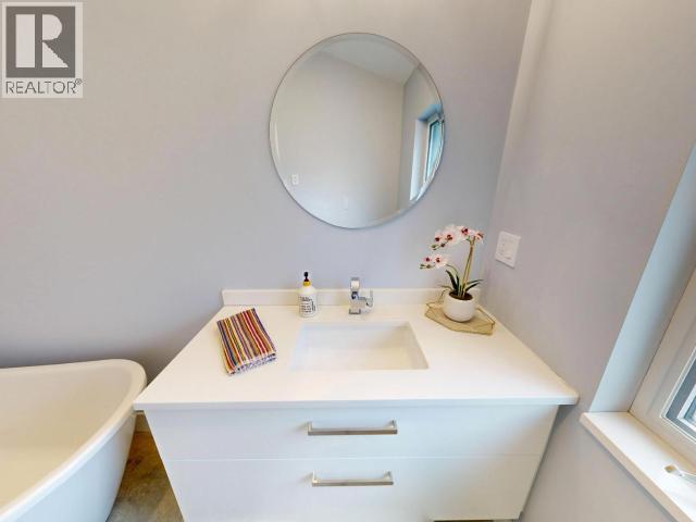 7900 BUTLER RD, Powell River