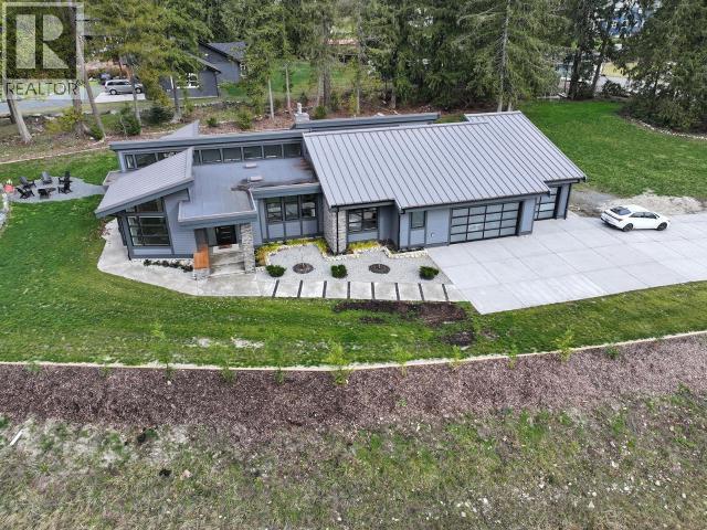 7900 BUTLER RD, Powell River