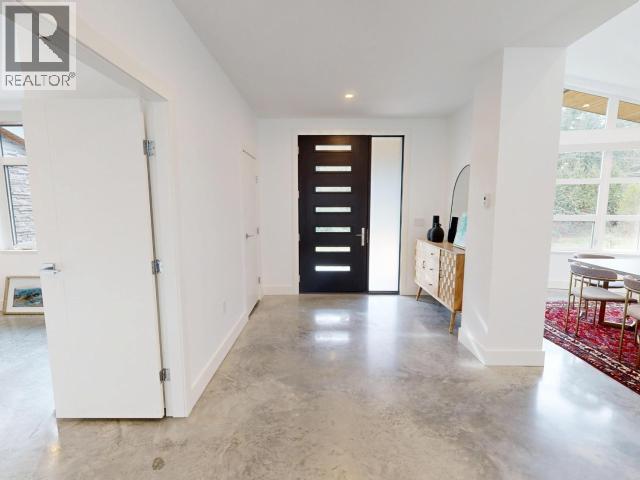 7900 BUTLER RD, Powell River