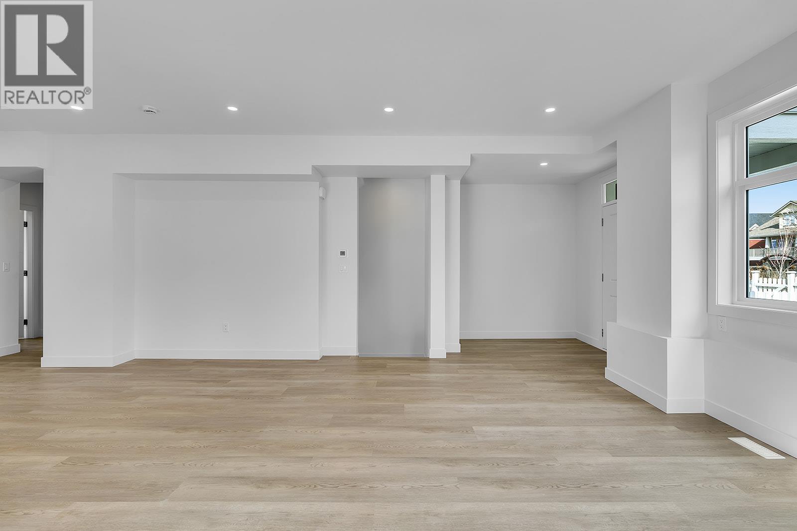 124 5300 Main Street, Kelowna