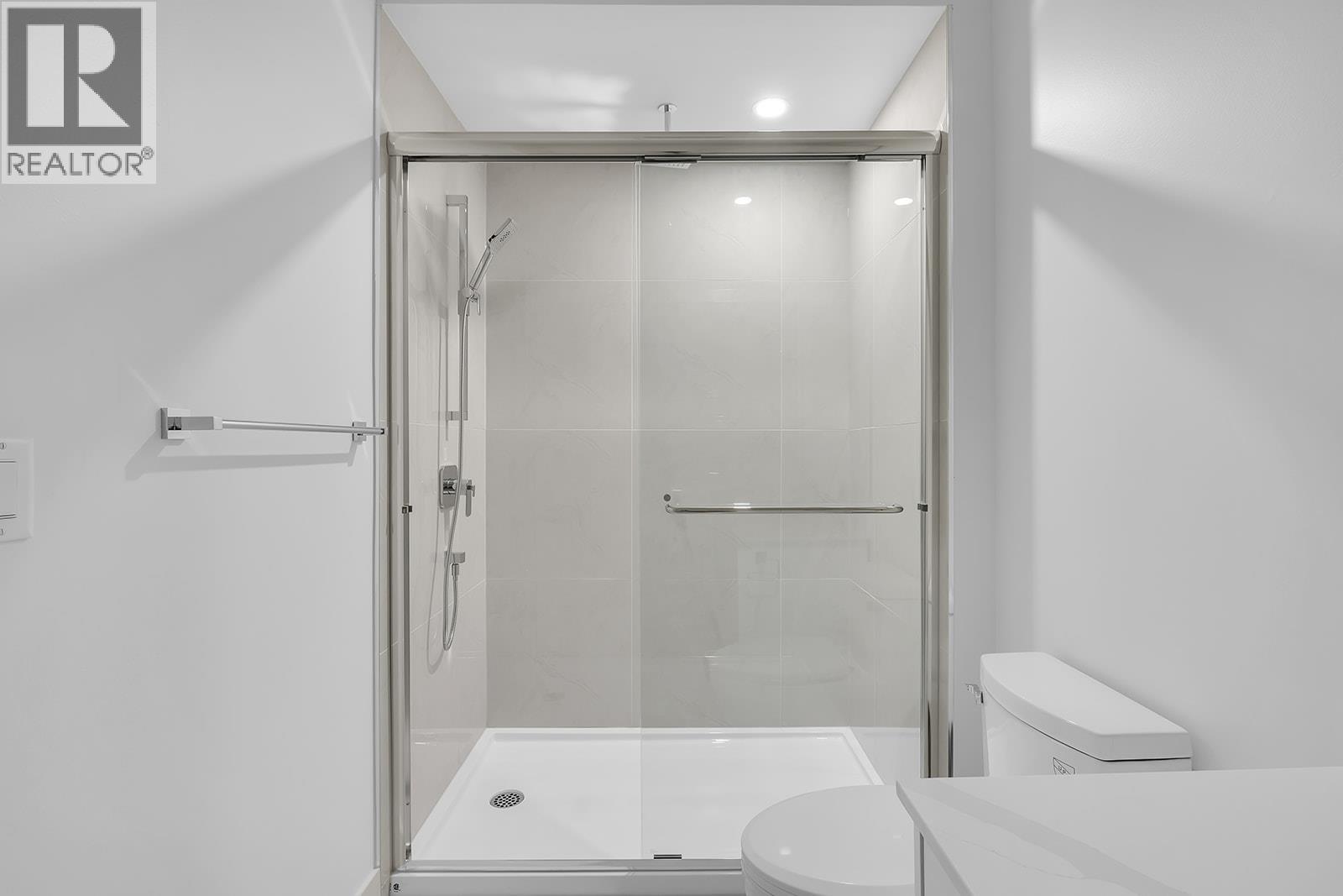 124 5300 Main Street, Kelowna