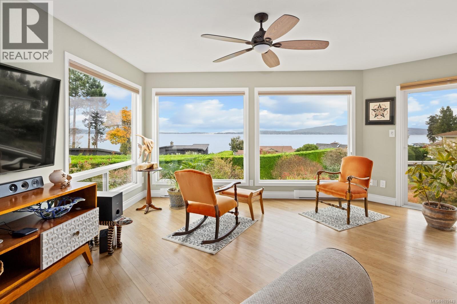 2509 Mill Bay Rd, Mill Bay