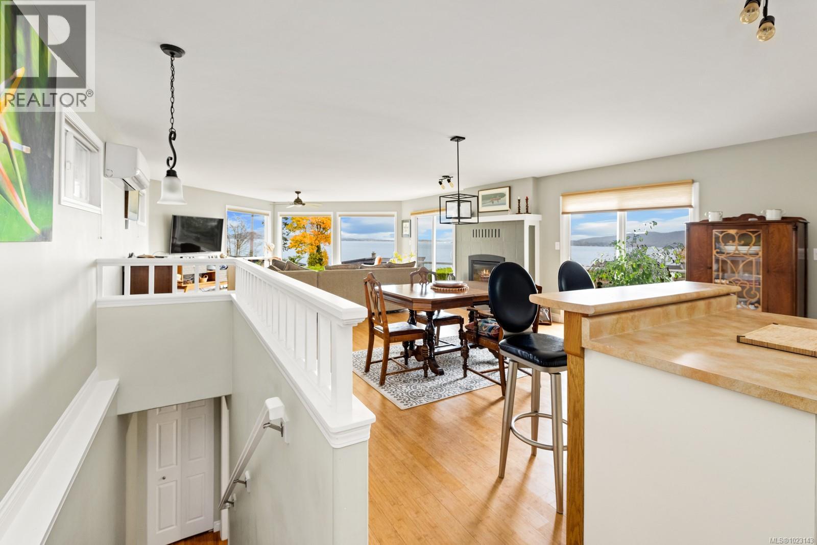 2509 Mill Bay Rd, Mill Bay