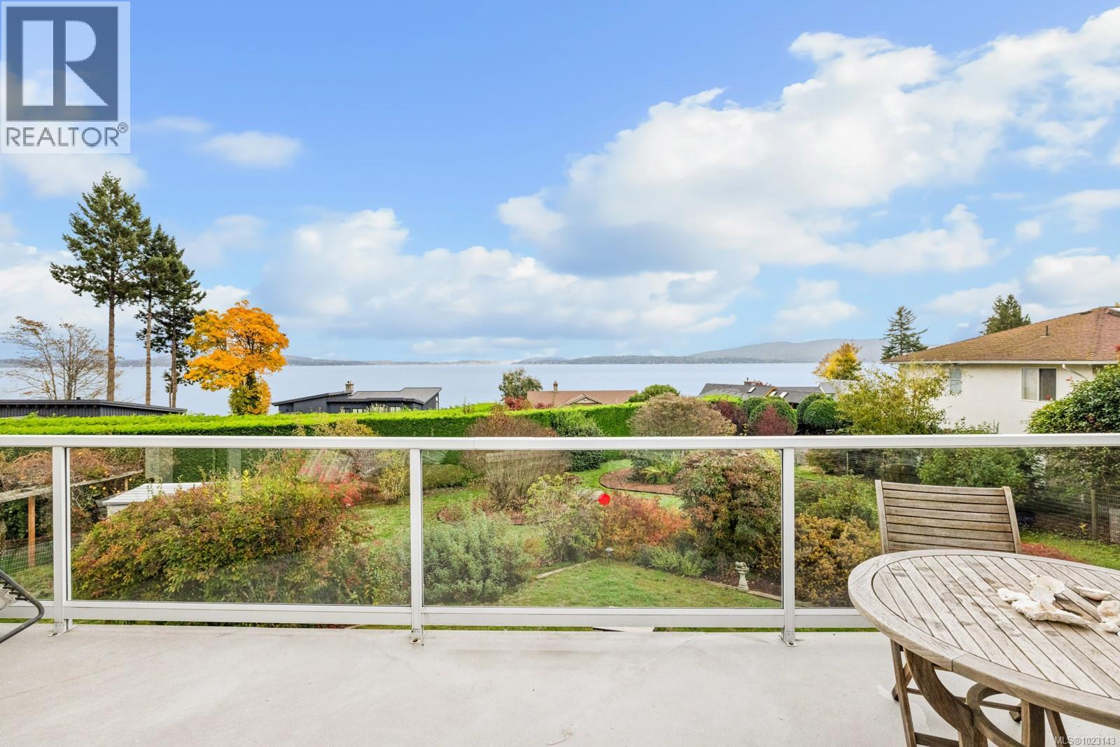 2509 Mill Bay Rd, Mill Bay