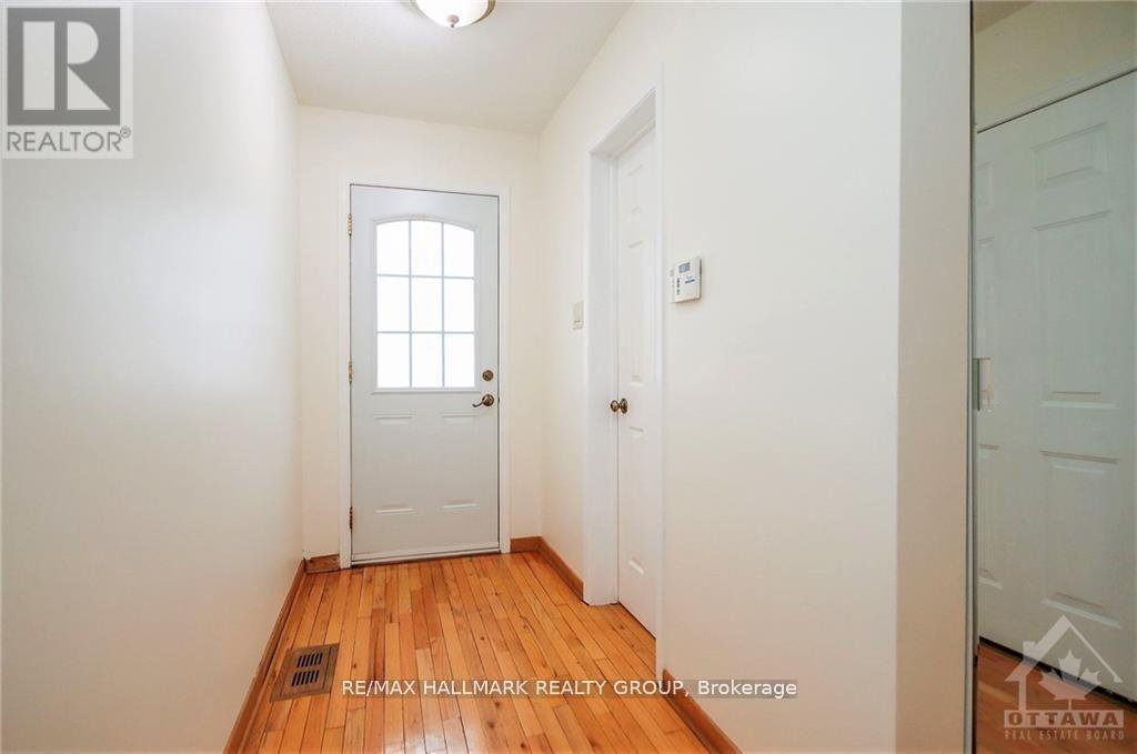 2088 ORIENT PARK DRIVE - Photo 4 of 30, Ottawa, Ontario