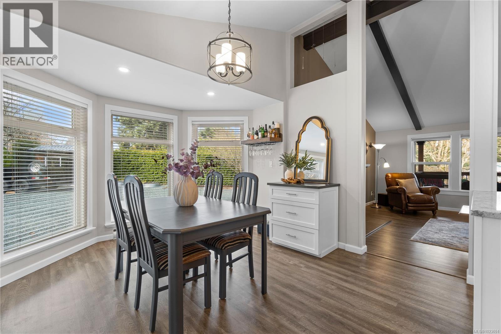 674 Hawthorne Rise, Parksville