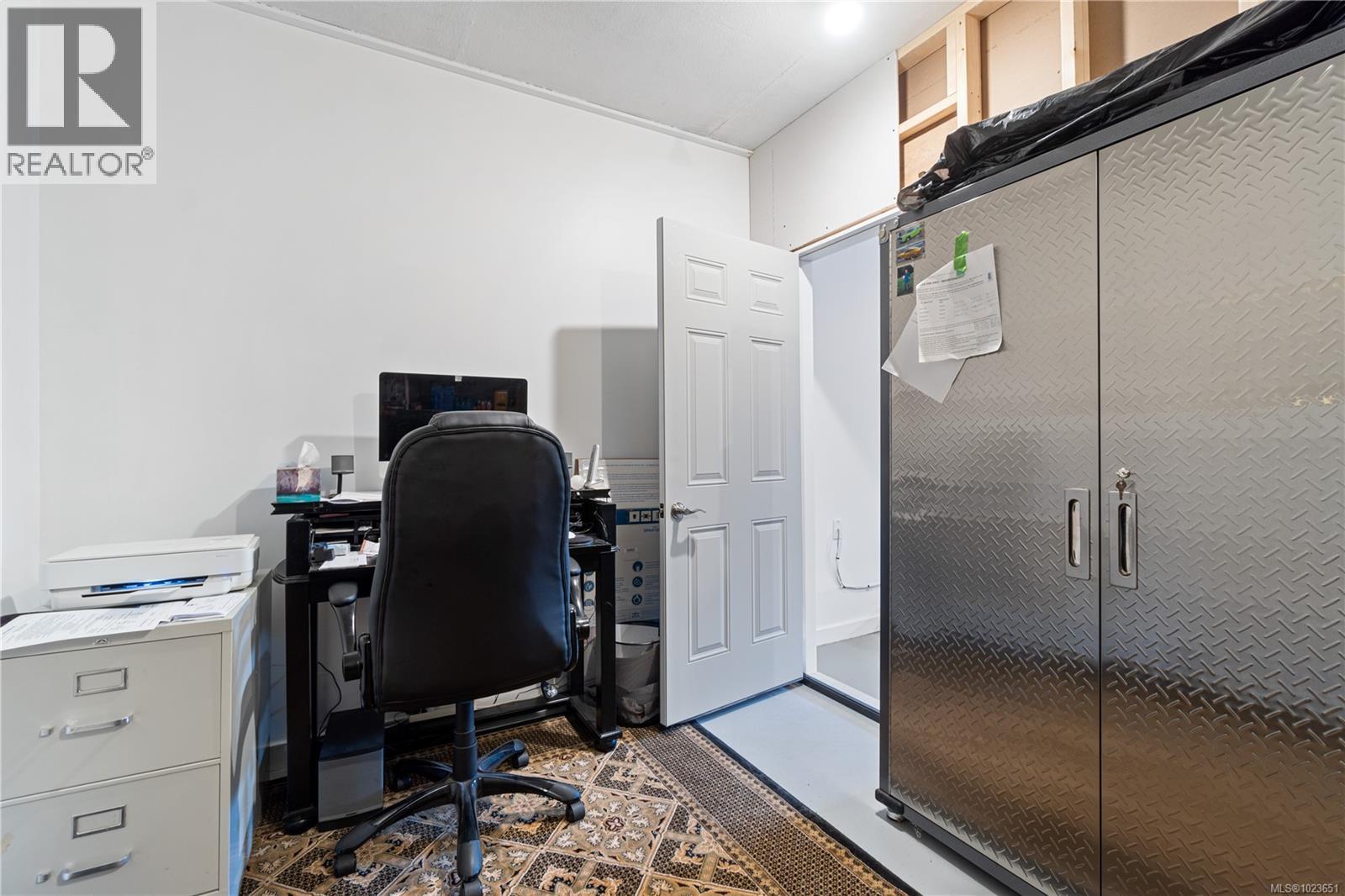 674 Hawthorne Rise, Parksville