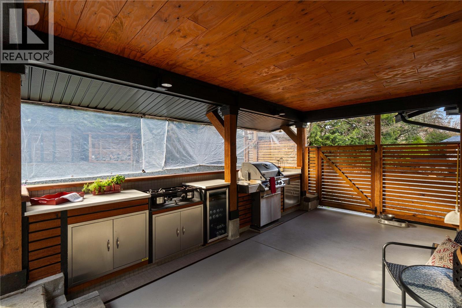 674 Hawthorne Rise, Parksville