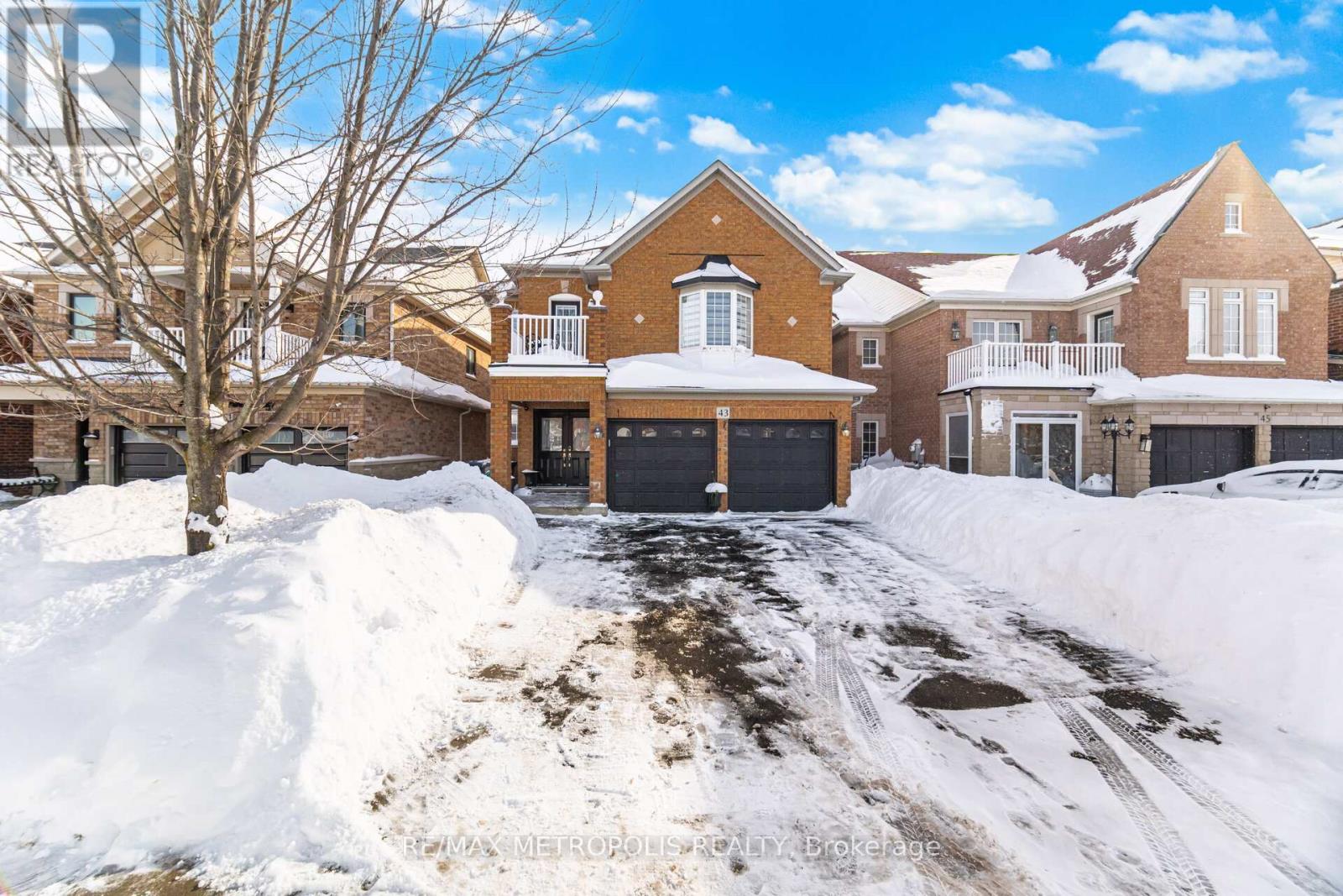 43 EL CAMINO WAY - Photo 2 of 50, Brampton (Fletcher's Meadow), Ontario