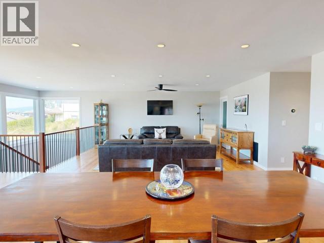 3784 TRAIL PLACE, Powell River