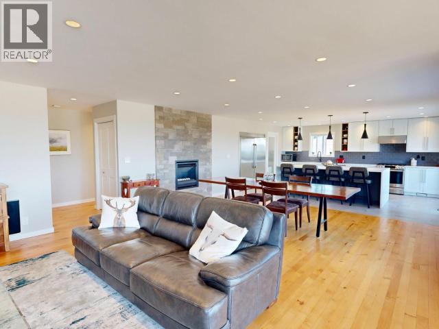 3784 TRAIL PLACE, Powell River