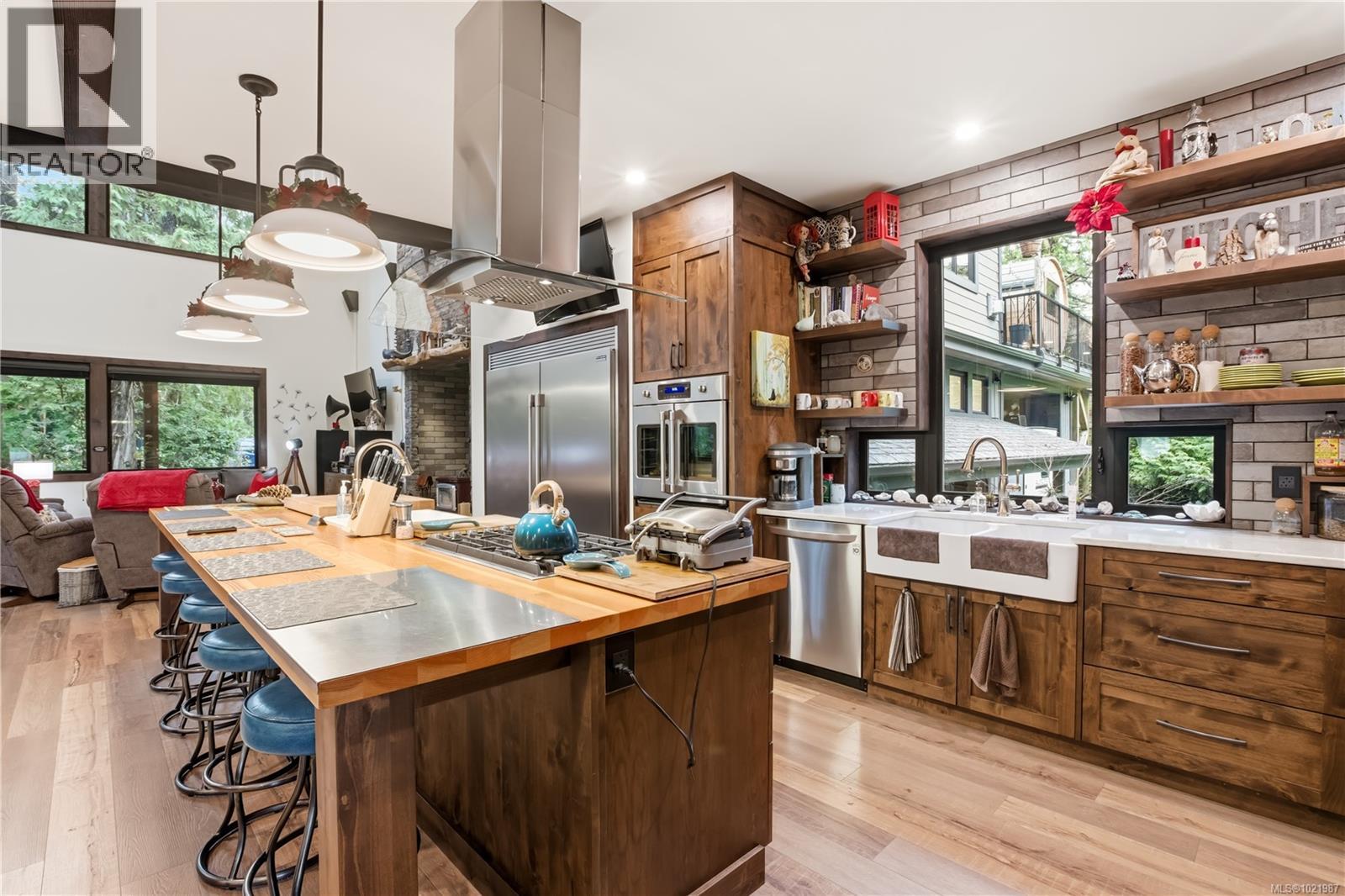 1708 Rainforest Lane, Ucluelet