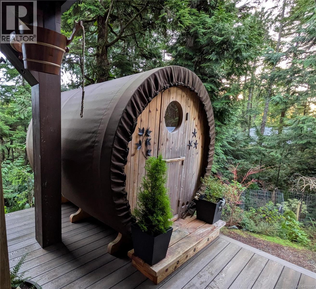 1708 Rainforest Lane, Ucluelet