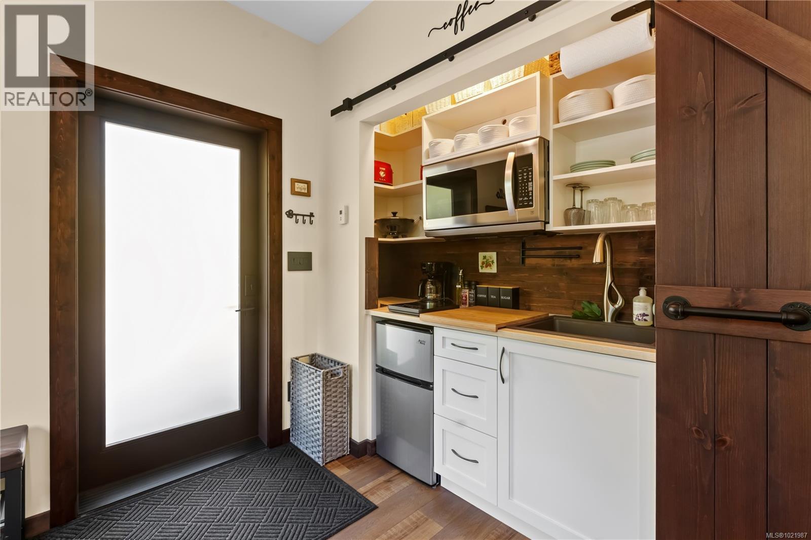 1708 Rainforest Lane, Ucluelet