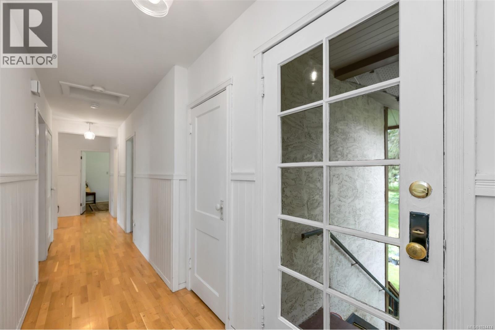 4752 Fairbridge Dr, Duncan