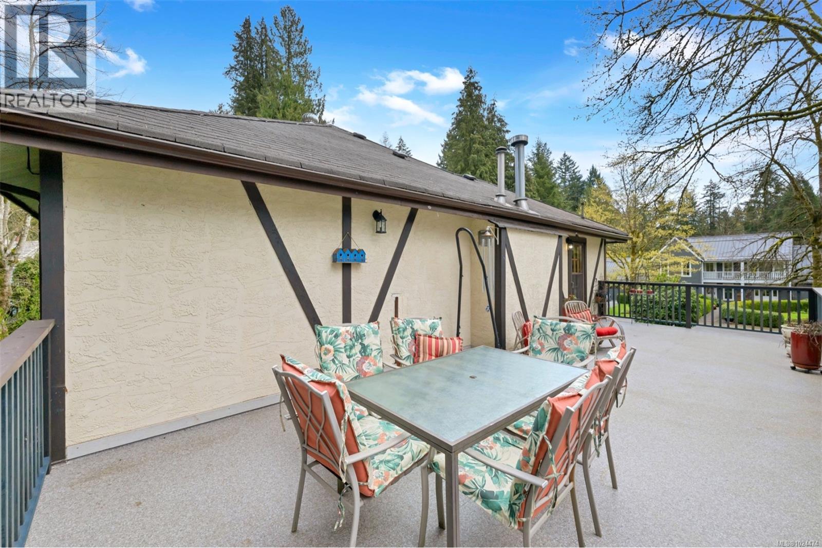 4752 Fairbridge Dr, Duncan