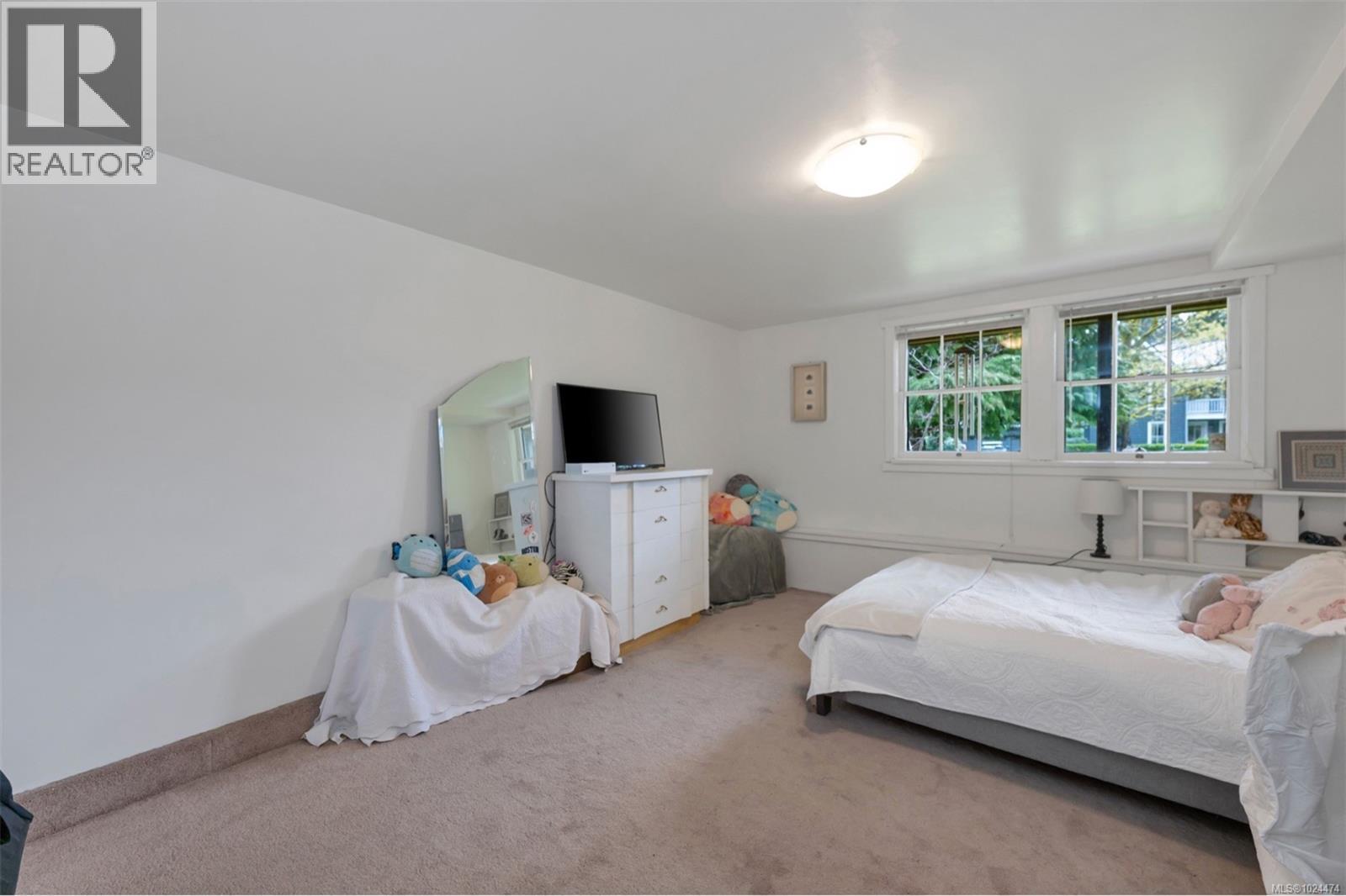 4752 Fairbridge Dr, Duncan