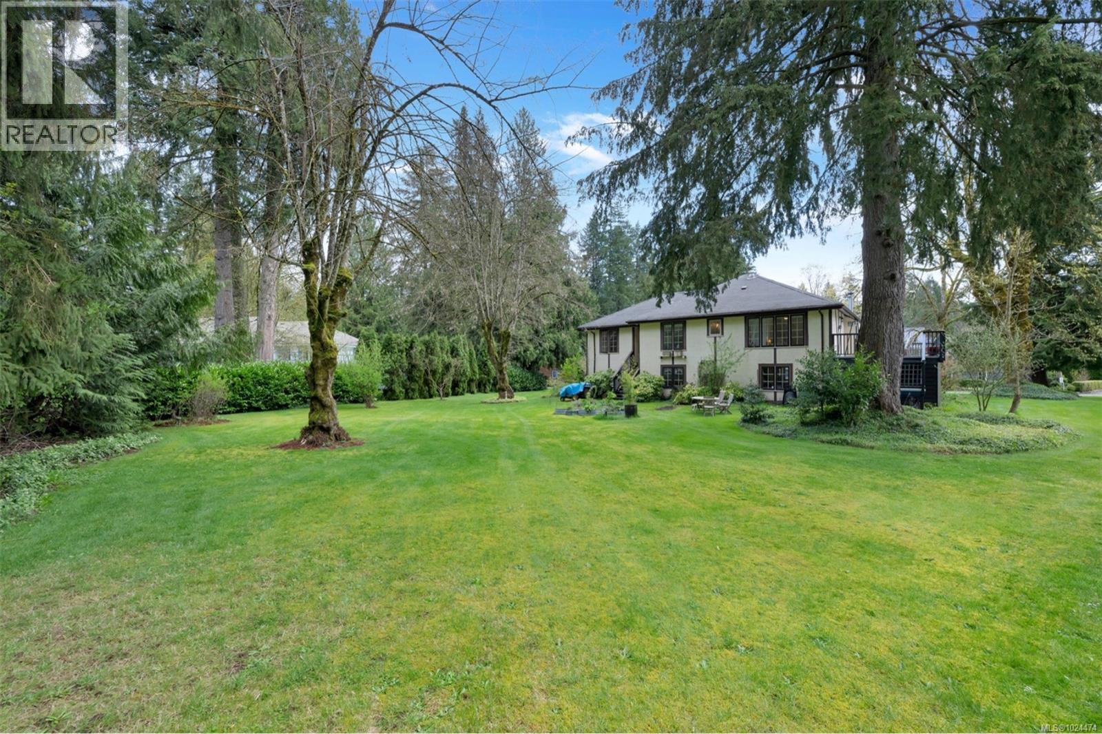 4752 Fairbridge Dr, Duncan