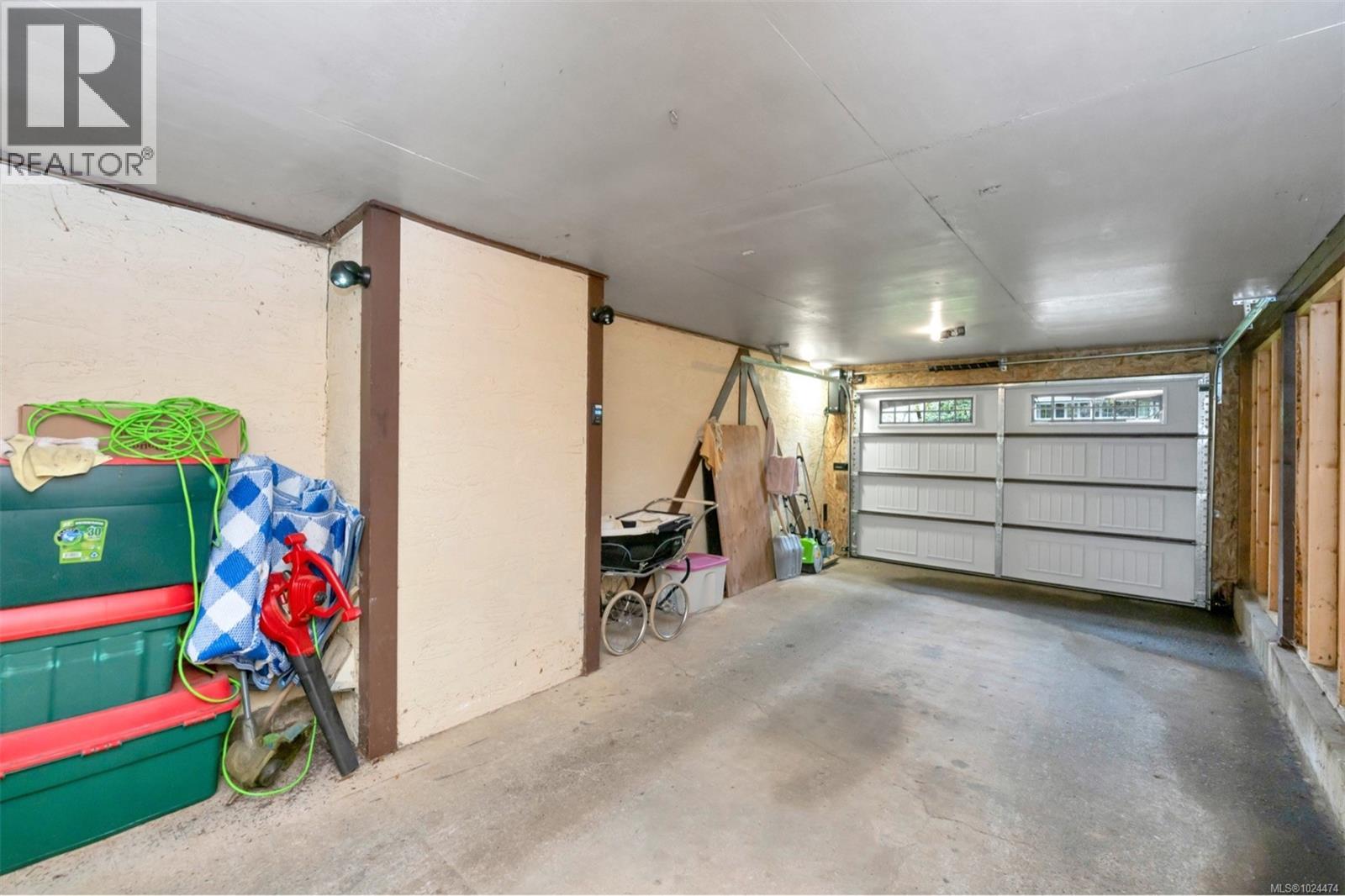 4752 Fairbridge Dr, Duncan