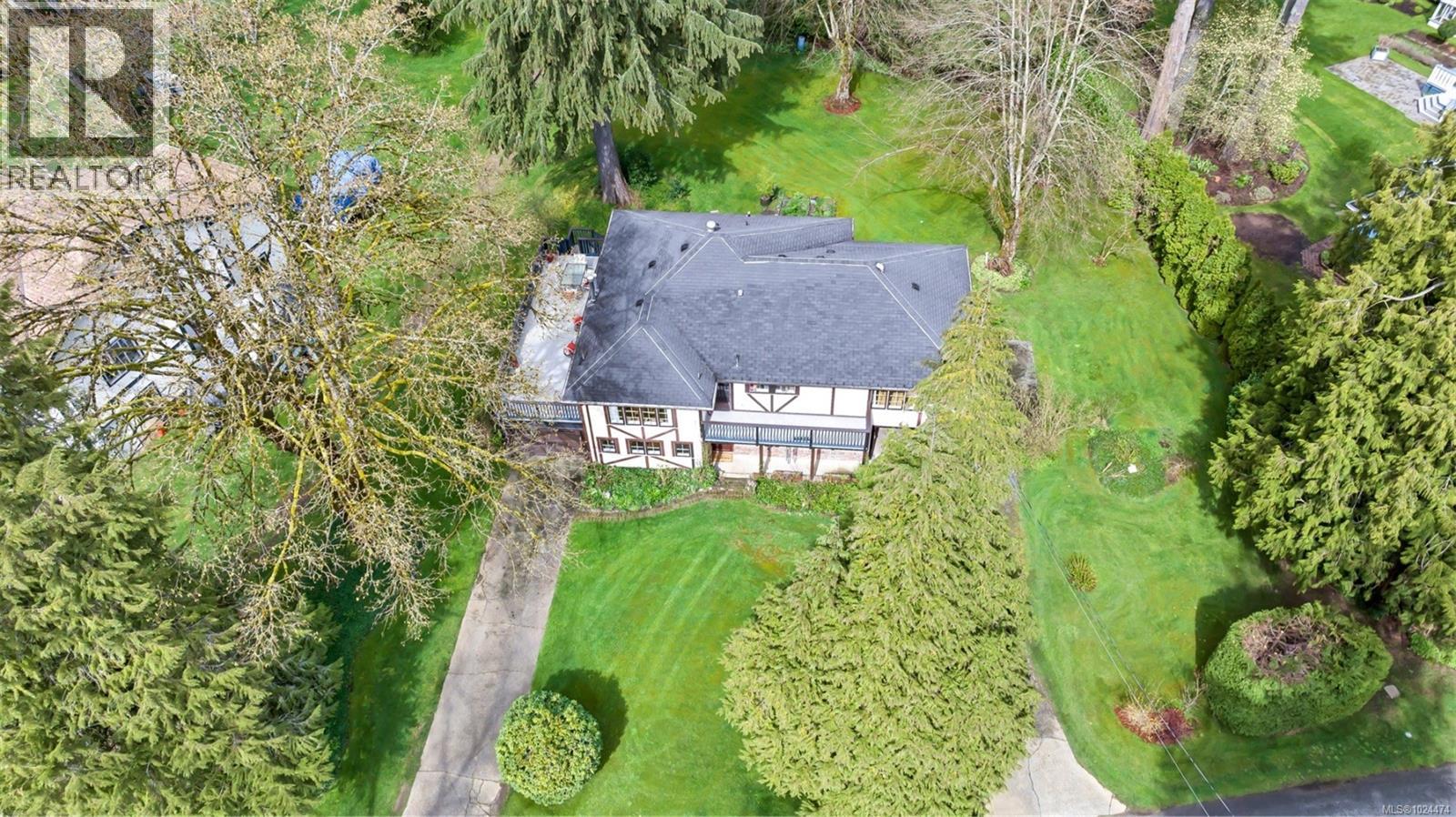 4752 Fairbridge Dr, Duncan