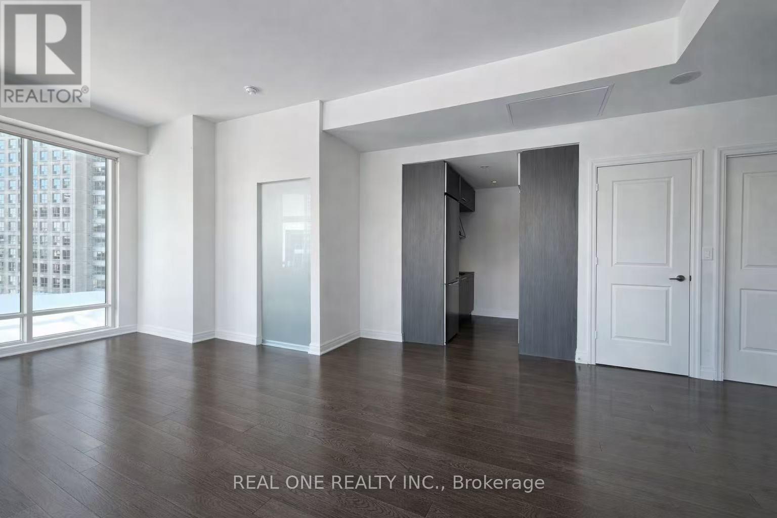 #1107 8 THE ESPLANADE AVENUE - 22